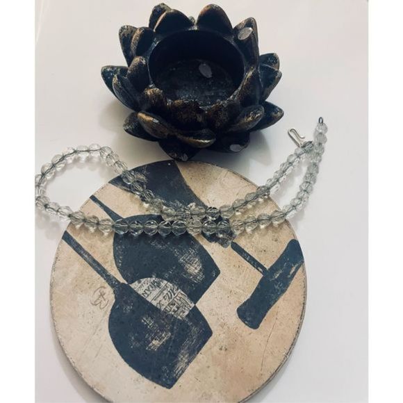 PRETTY CLEAR BEAD CHOKER NECKLACE - Picture 6 of 7